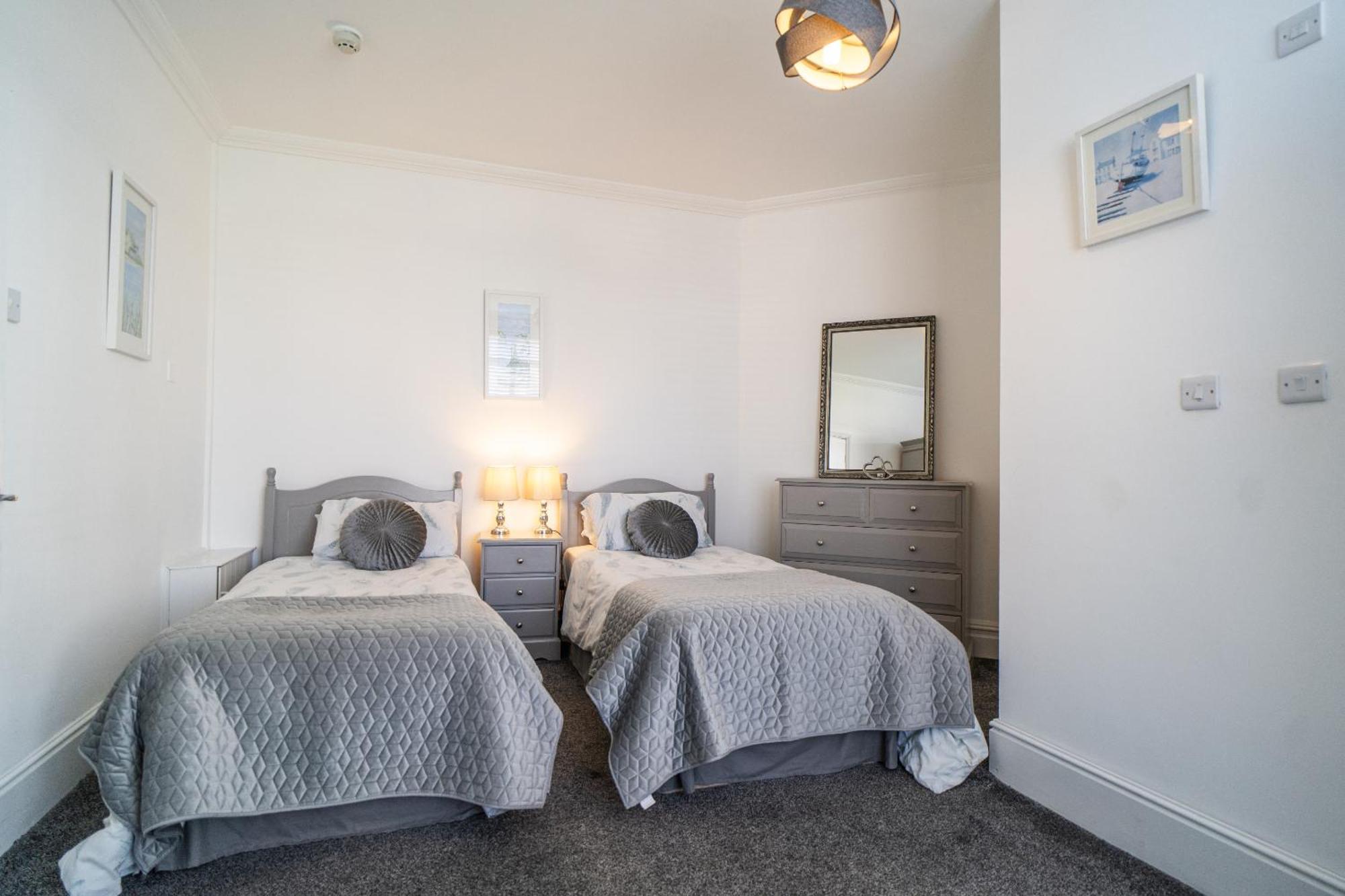 Beachmount Holiday Apartments Colwyn Bay Eksteriør billede